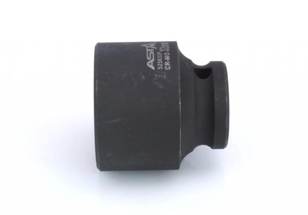 NASADKA UDAROWA 32MM 1/2" 12-KT KRÓTKA
